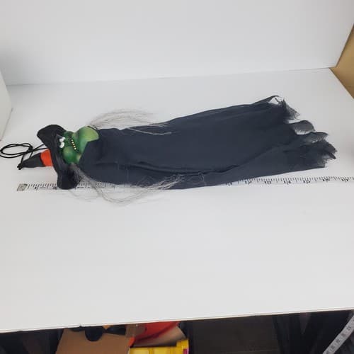 Mario Chiodo Studios Hanging Witch Halloween Decor Green Face Goblin Creepy 2006 - Thumbnail 6