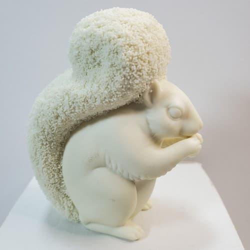 Vintage Department 56 Easter 2001 Porcelain Bushy Tail Squirrel Figurine 3.5”