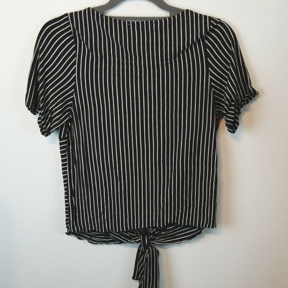 The Vanity Room Women's Short Sleeve Striped Knit Tie Front Top Size XS *READ - Thumbnail 2
