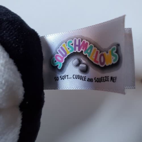 Squishmallows 4" Penguin Luna w Blue Plaid Scarf Clip Plush Toy Black & White - Thumbnail 3