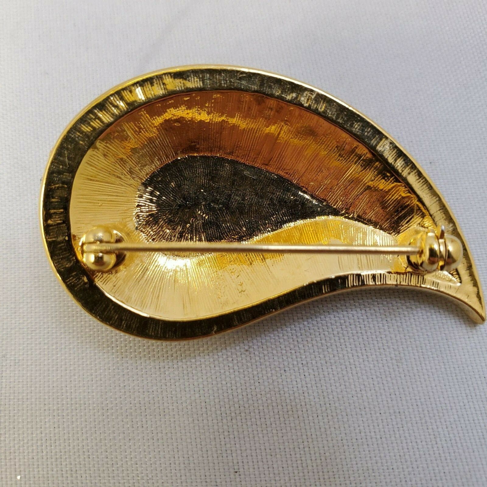 Vintage Unbranded Gold Tone Textured Teardrop with multicolor Enamel Brooch Pin - Thumbnail 3