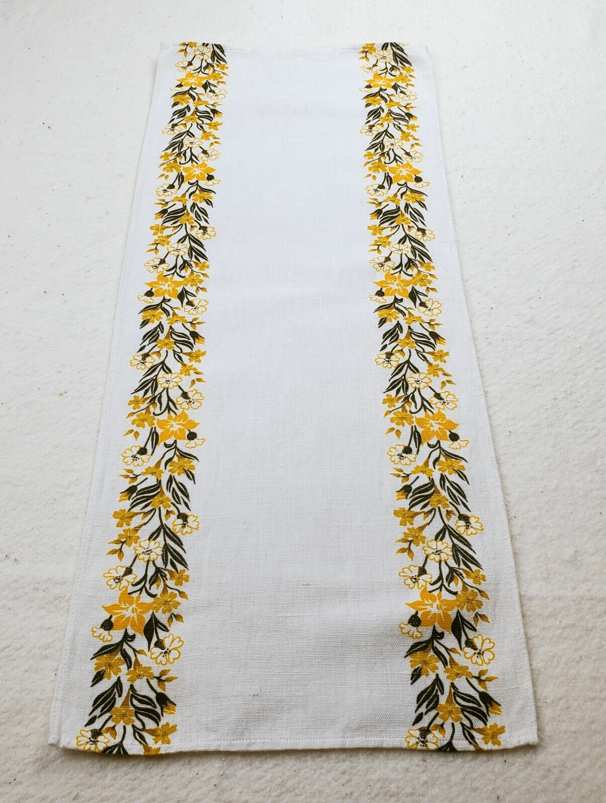Vintage Linen Stamped Yellow Flowers Dresser Scarf Table Runner 28.5" x 11"