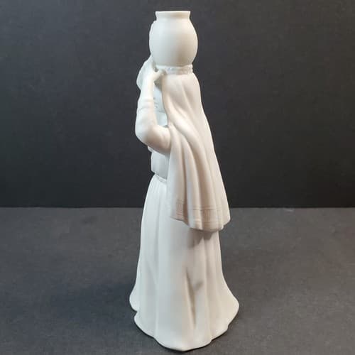 Vintage 1990 AVON Nativity Collectibles Woman w/ Water Porcelain Bisque Figurine - Thumbnail 4