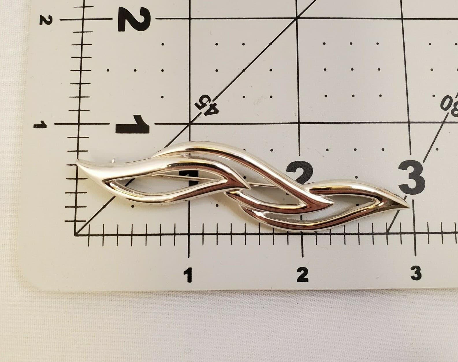 Vintage Monet Silver Tone Stylized Leaf Flame Brooch Pin - Thumbnail 4