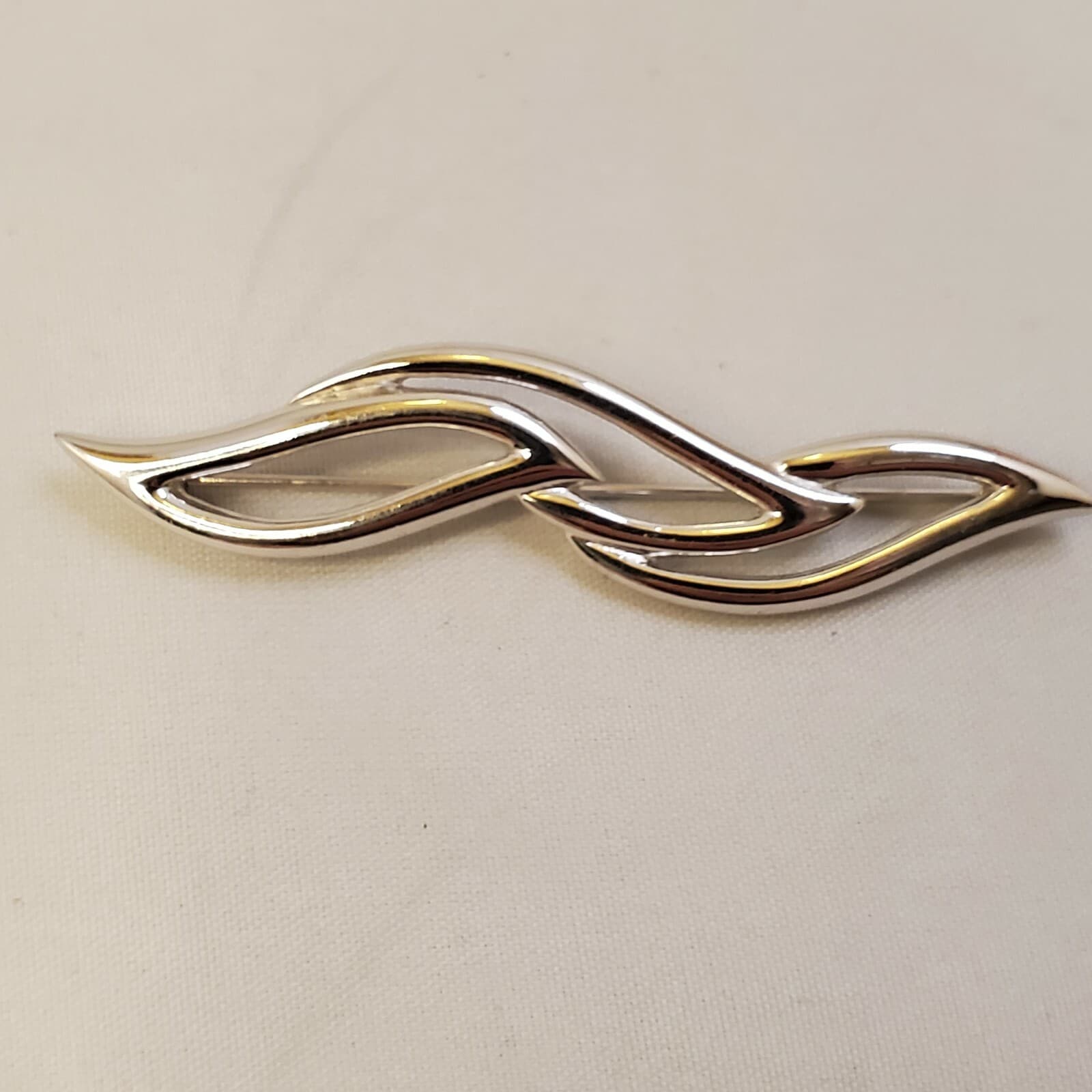 Vintage Monet Silver Tone Stylized Leaf Flame Brooch Pin - Thumbnail 3