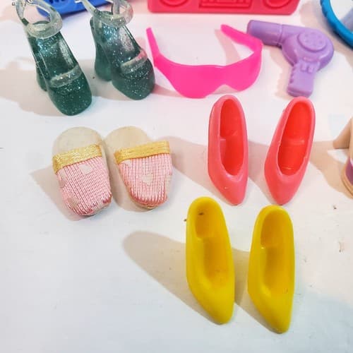Vintage Barbie Doll Accessories 22 piece Mixed Lot 1990's Shoes Boombox Necklace - Thumbnail 2