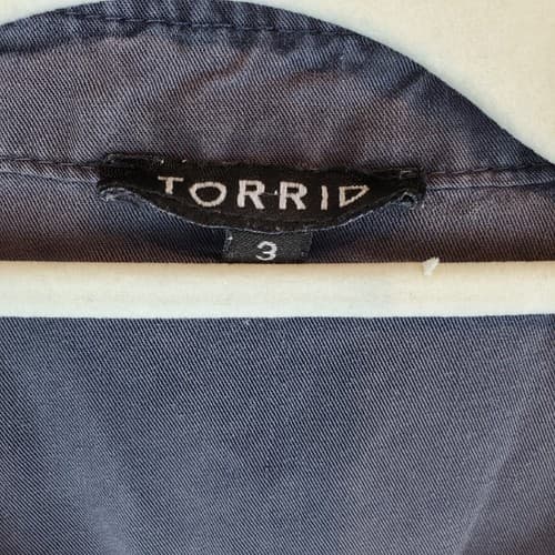 Torrid Tencel Dark Gray Size 3 Full Zip Up Short Sleeve Utility Shirt Jacket - Thumbnail 3