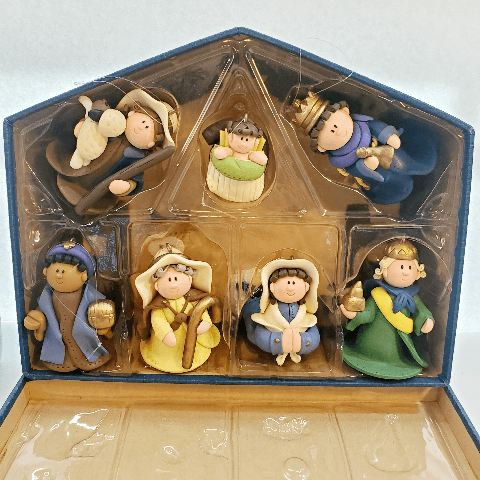 Christmas Children's Nativity Ornaments Set of 7 Polymer Clay Figures & Creche - Thumbnail 2