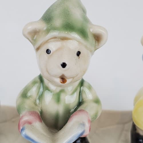 Vintage Ceramic 3 Bears Singing Christmas Carolers Figurine Winter Holiday Decor - Thumbnail 3