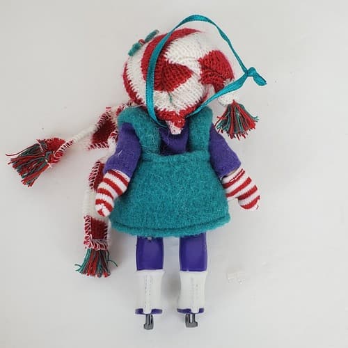 Hallmark Mistletoe Miss Ice Skating Christmas Ornament 2002 Blonde No Box - Thumbnail 2