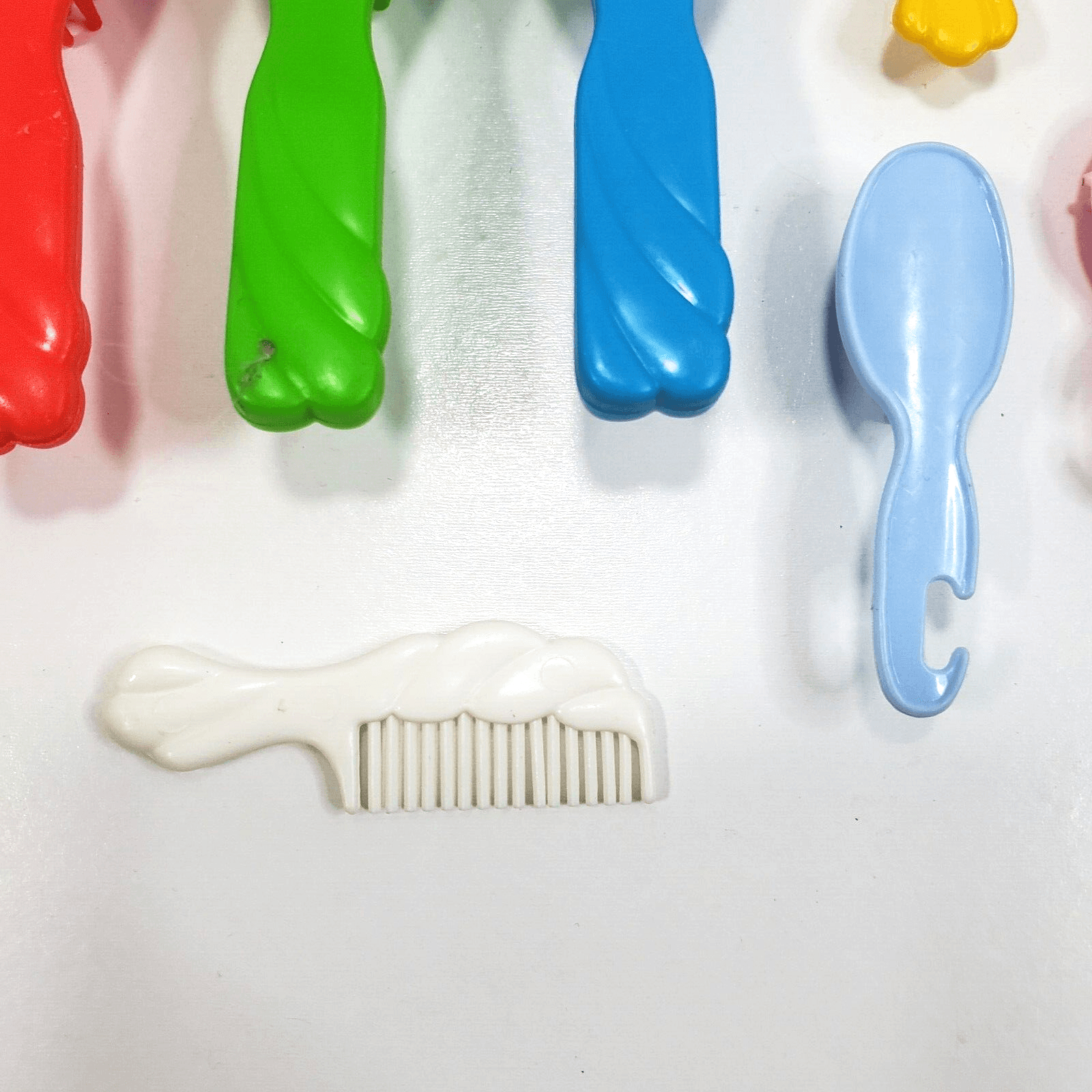 Vtg 90's Mattel Barbie & Friends Doll Hair Lot of 9 Shell Star Brush Comb #214 - Thumbnail 5