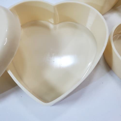 Vintage Set Of 3 Melamine Heart Shaped Nesting Trinket Boxes With Floral Design - Thumbnail 4