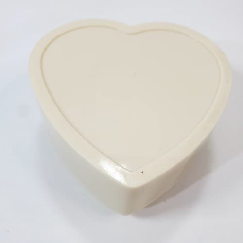 Vintage Set Of 3 Melamine Heart Shaped Nesting Trinket Boxes With Floral Design - Thumbnail 9