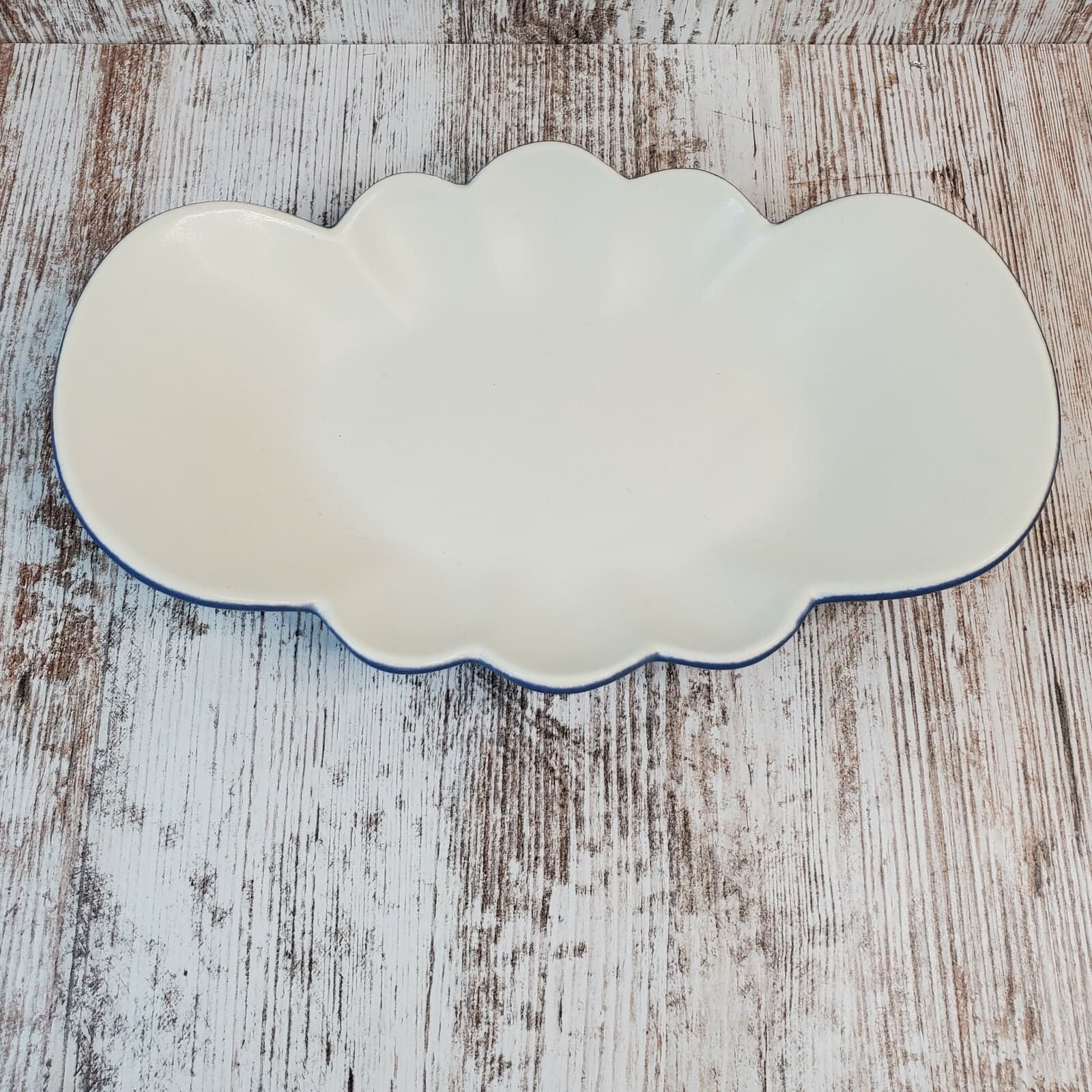 Haeger USA Oblong Bowl Dish Blue & White Scalloped Edge 10" Matte Finish - Thumbnail 2