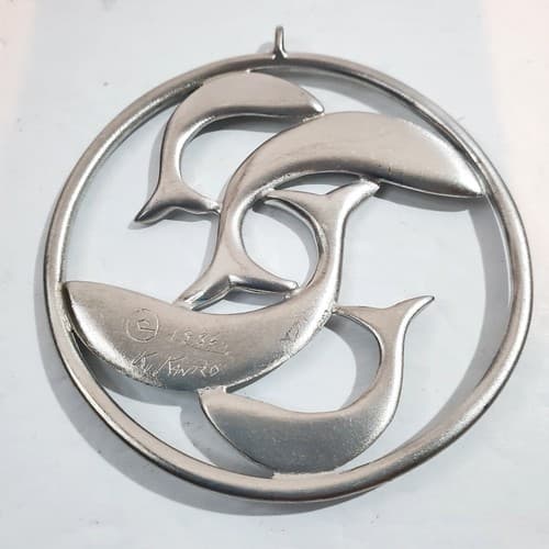 Vtg 1986 Ken Kantro Lovell Designs Dolphins Fish Pewter 3" Statement Pendant - Thumbnail 2