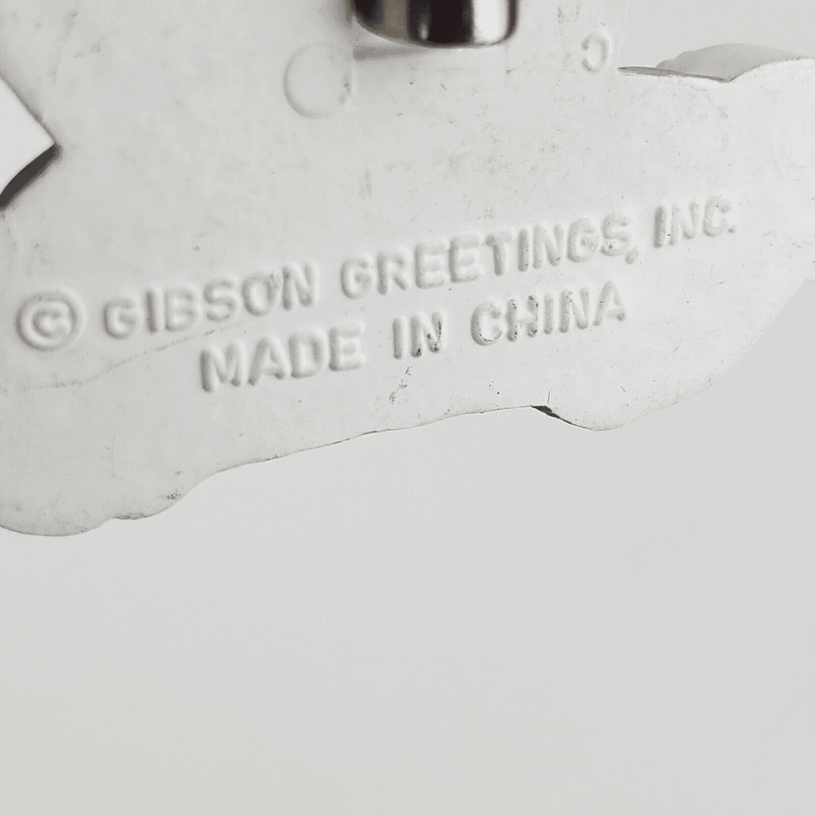 Vintage Gibson Greetings Inc Plastic Bunny Holding Carrot Brooch Pin Easter - Thumbnail 3