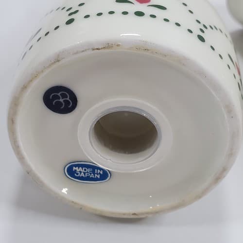 Vintage CCCC Japan Hearts Design Salt & Pepper Shaker Set White Blue Red - Thumbnail 4