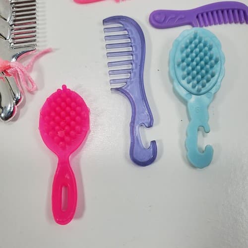 Vtg 90's Mattel Barbie & Friends Doll Hair Accessory Lot of 7 Brush Comb #216 - Thumbnail 3
