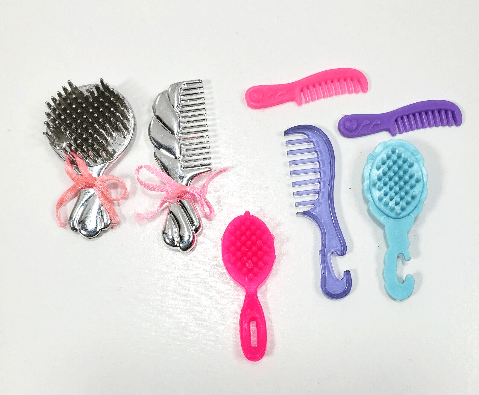 Vtg 90's Mattel Barbie & Friends Doll Hair Accessory Lot of 7 Brush Comb #216