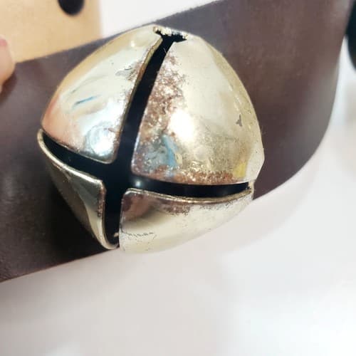 Hanging 29 inch Sleigh Bell Faux Leather Strap with 10 Gold Tone Bells - Thumbnail 3
