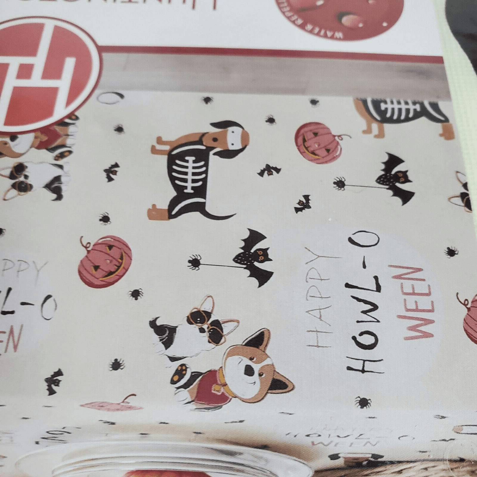 Huntington Home Halloween Black Cream Orange Dog Bats 52" x 70" Vinyl Tablecloth - Thumbnail 3