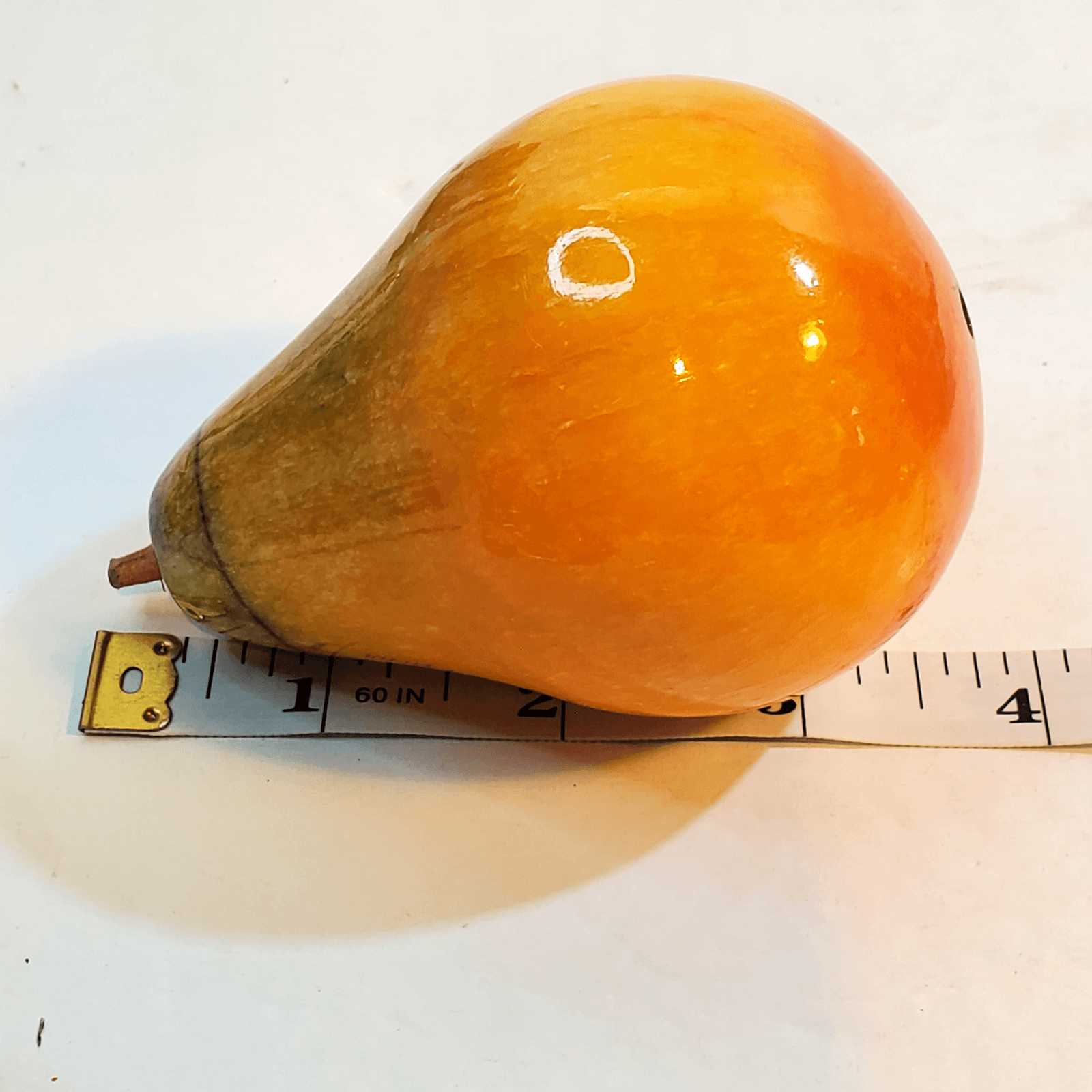 Vtg Alabaster Stone Pear Fruit W/ Wood Stem Paperweight Semi-Flat Bottom 15 Oz - Thumbnail 6