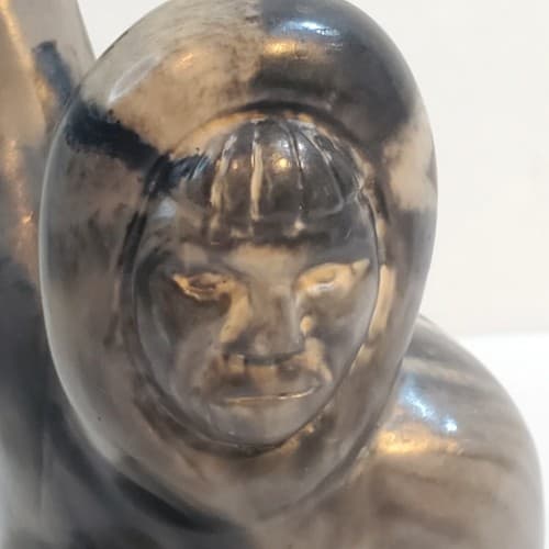 Vtg Signed Thorn Canada Carved Resin or Soapstone Eskimo Inuit Hunter NO SPEAR - Thumbnail 2