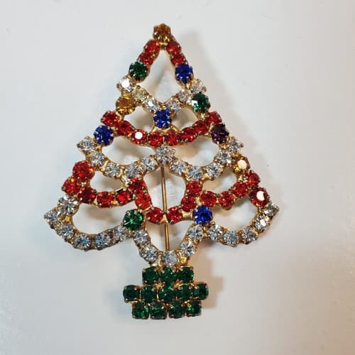 Vintage Artsy Gold Tone Multi Color Rhinestone Christmas Tree Brooch Holiday Pin