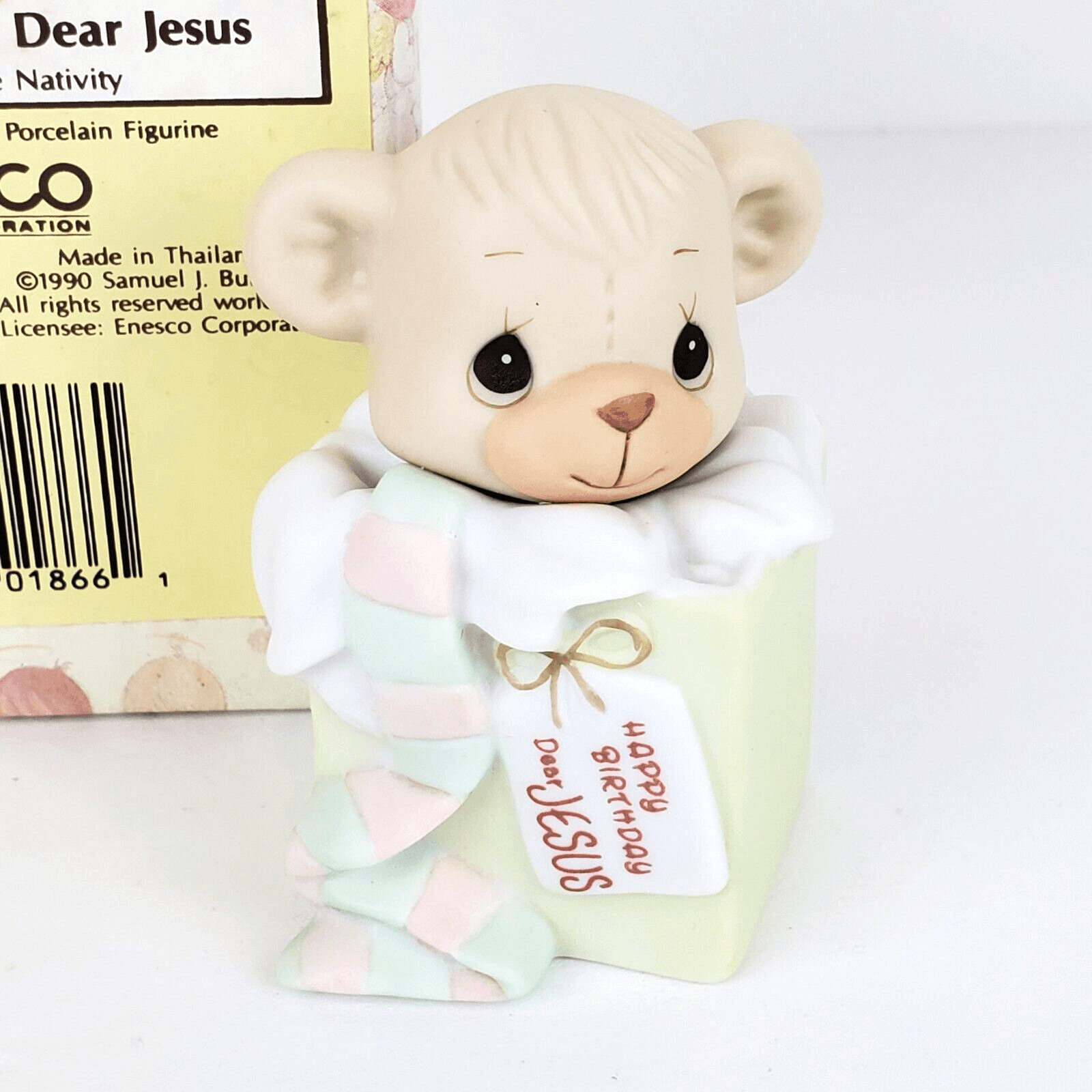 Vintage Precious Moments Figurine Happy Birthday Dear Jesus 1990 Enesco #524875 - Thumbnail 2