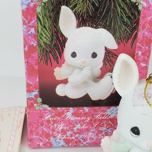 Vtg 1991 Precious Moments Sno-Bunny Falls For You Like I Do Ornament #520438 - Thumbnail 3