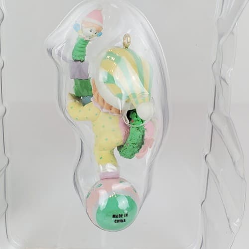 Vtg Precious Moments Holiday Expressions Balancing A Busy Season 1993 Ornament - Thumbnail 4