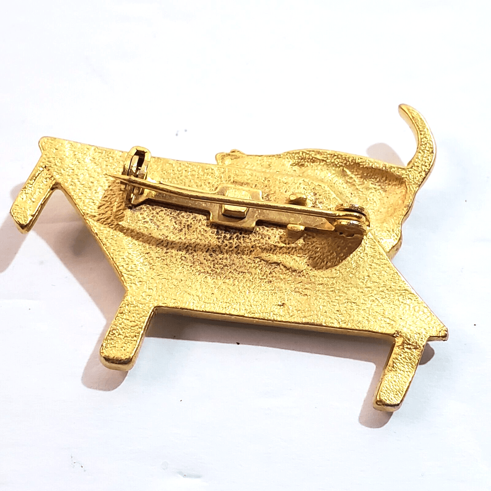 Vintage Gold Tone Metal Cat and Mouse Eating Cheese on Table Brooch Pin - Thumbnail 2