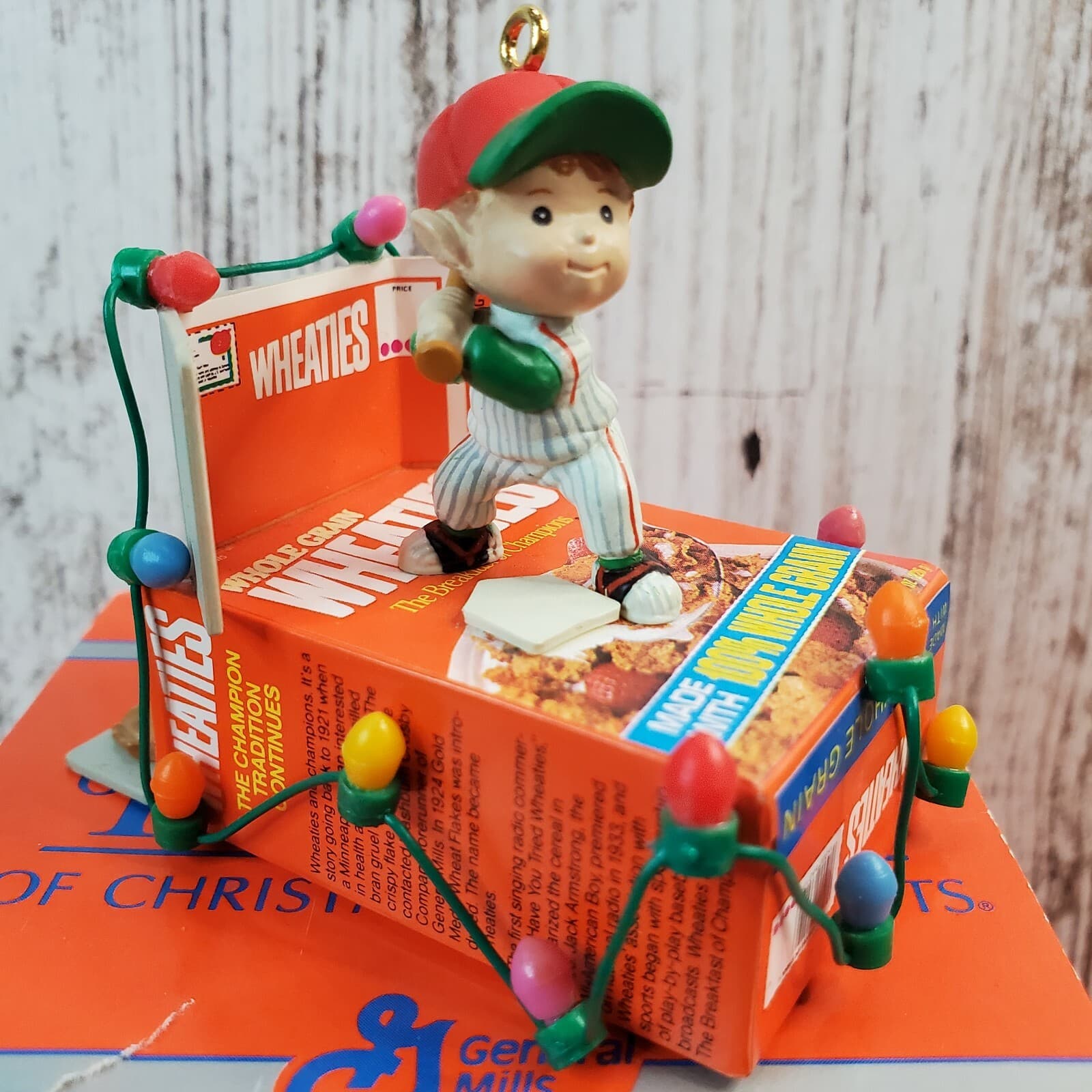 Vtg 1992 Enesco WHEATIES Cereal Baseball "Holidays are a Hit" Christmas Ornament