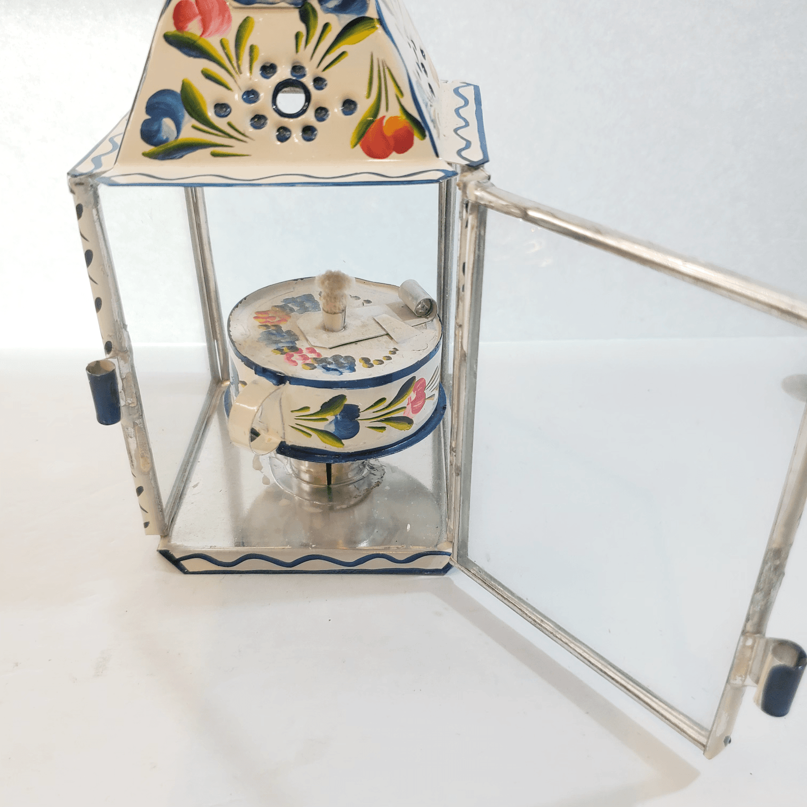 Vintage Primitive Folk Art Tin & Glass Hand Painted Floral Oil Lantern Portugal - Thumbnail 3