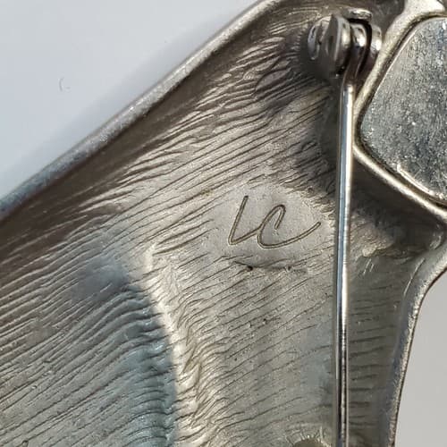 Vintage Liz Claiborne Polar Bear Brooch Brushed Shiny Silver Tone Pin Marked LC - Thumbnail 4