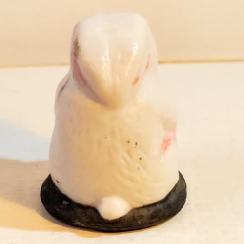 Vintage Ceramic Porcelain Bunny Rabbit Holding Carrot Easter Collectible Thimble - Thumbnail 3