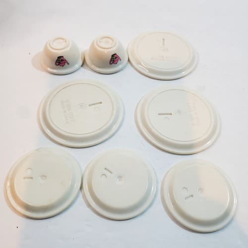Vintage 1996 OSFT Miniature Doll Dishes Plates Bowls Pink Teapot Design Lot of 8 - Thumbnail 4
