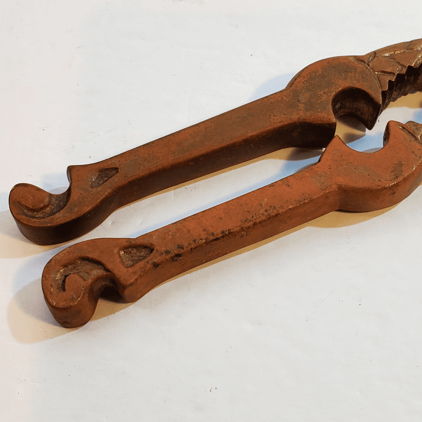 Vintage Brass Hinged 6" Nut Cracker w/ Bird Eagle Chicken Head Patina - Thumbnail 3