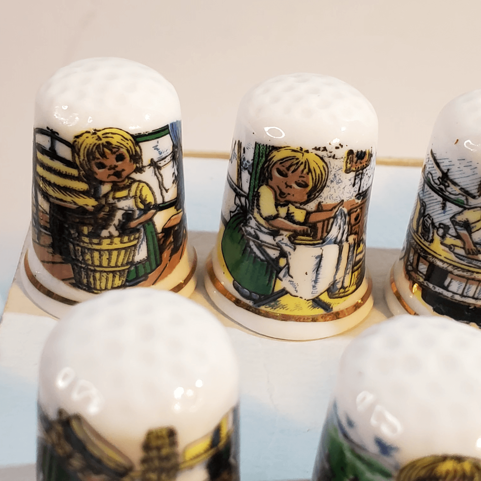 Vintage Birchcroft 7 Days of the Week Thimble Set Fine Bone China United Kingdom - Thumbnail 13