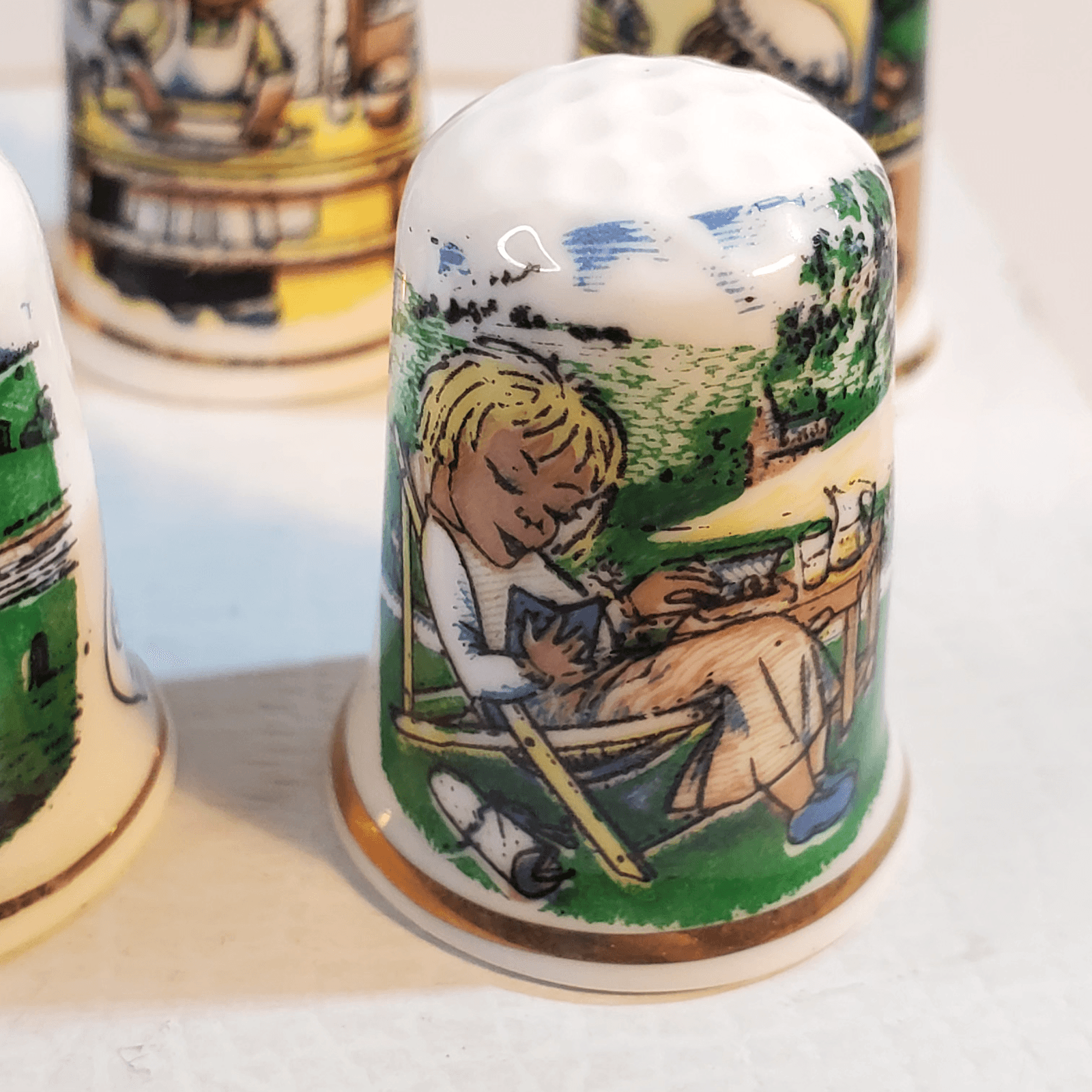 Vintage Birchcroft 7 Days of the Week Thimble Set Fine Bone China United Kingdom - Thumbnail 11