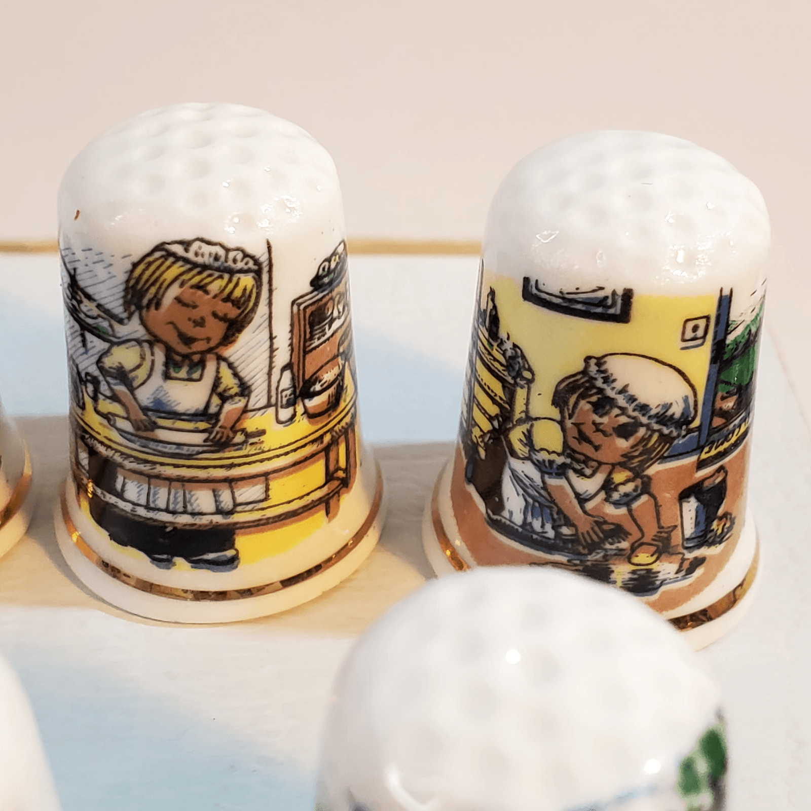 Vintage Birchcroft 7 Days of the Week Thimble Set Fine Bone China United Kingdom - Thumbnail 12