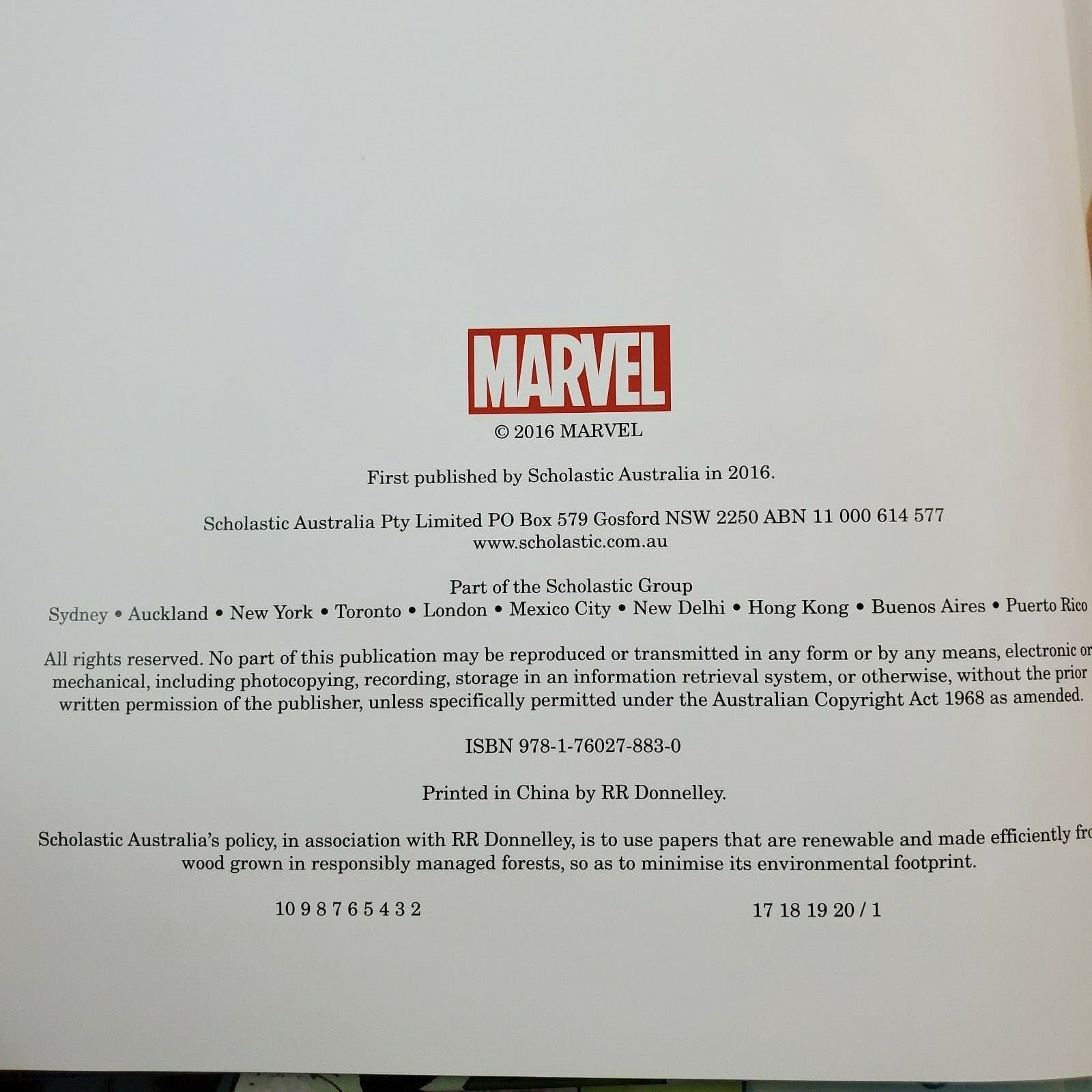 Lot of 7 Scholastic Marvel Superhero Books Ant-Man Iron Man Avengers 8.5 x 11.25 - Thumbnail 12