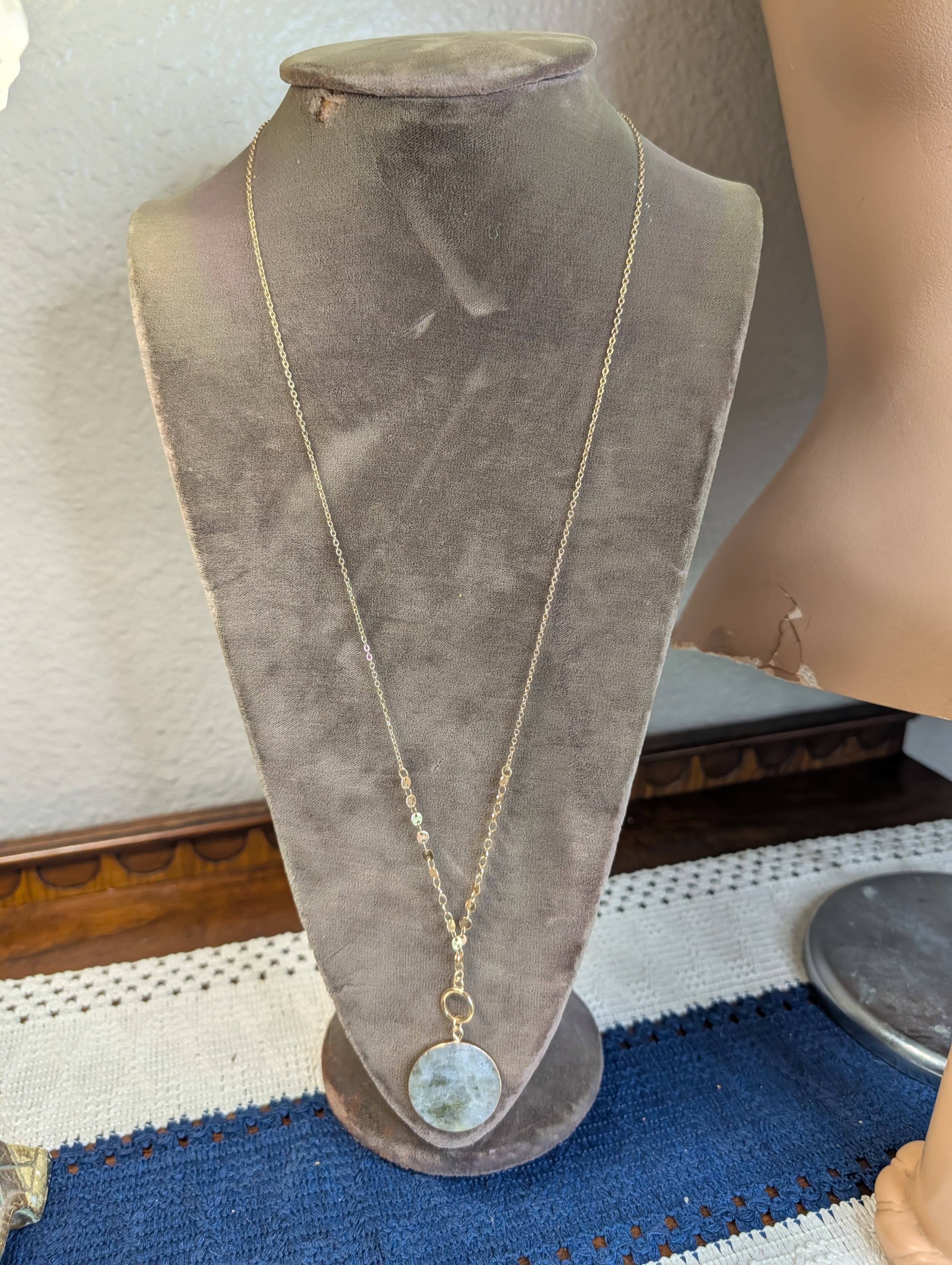 Gold Tone Toggle Necklace With Labradorite Pendant Necklace Adjustable length - Thumbnail 3