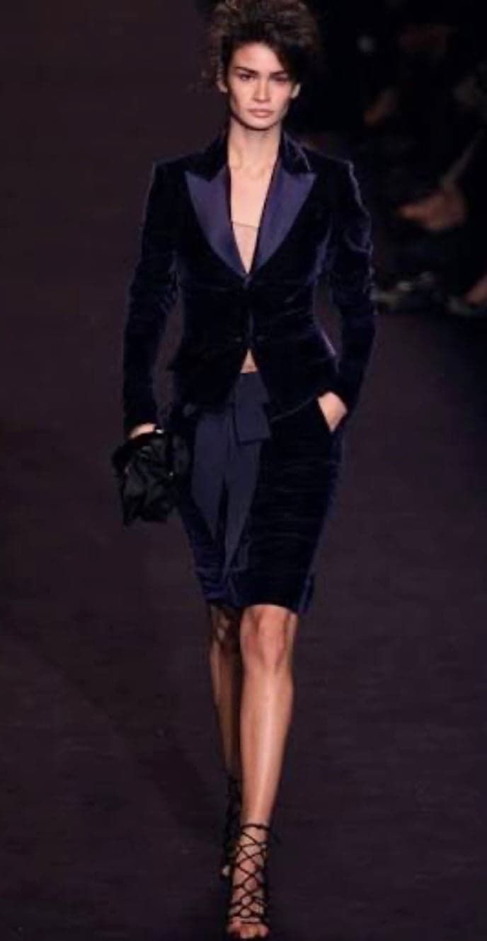 Yves Saint Laurent 2002 blue velvet runway suit Tom Ford F 36 - Thumbnail 4