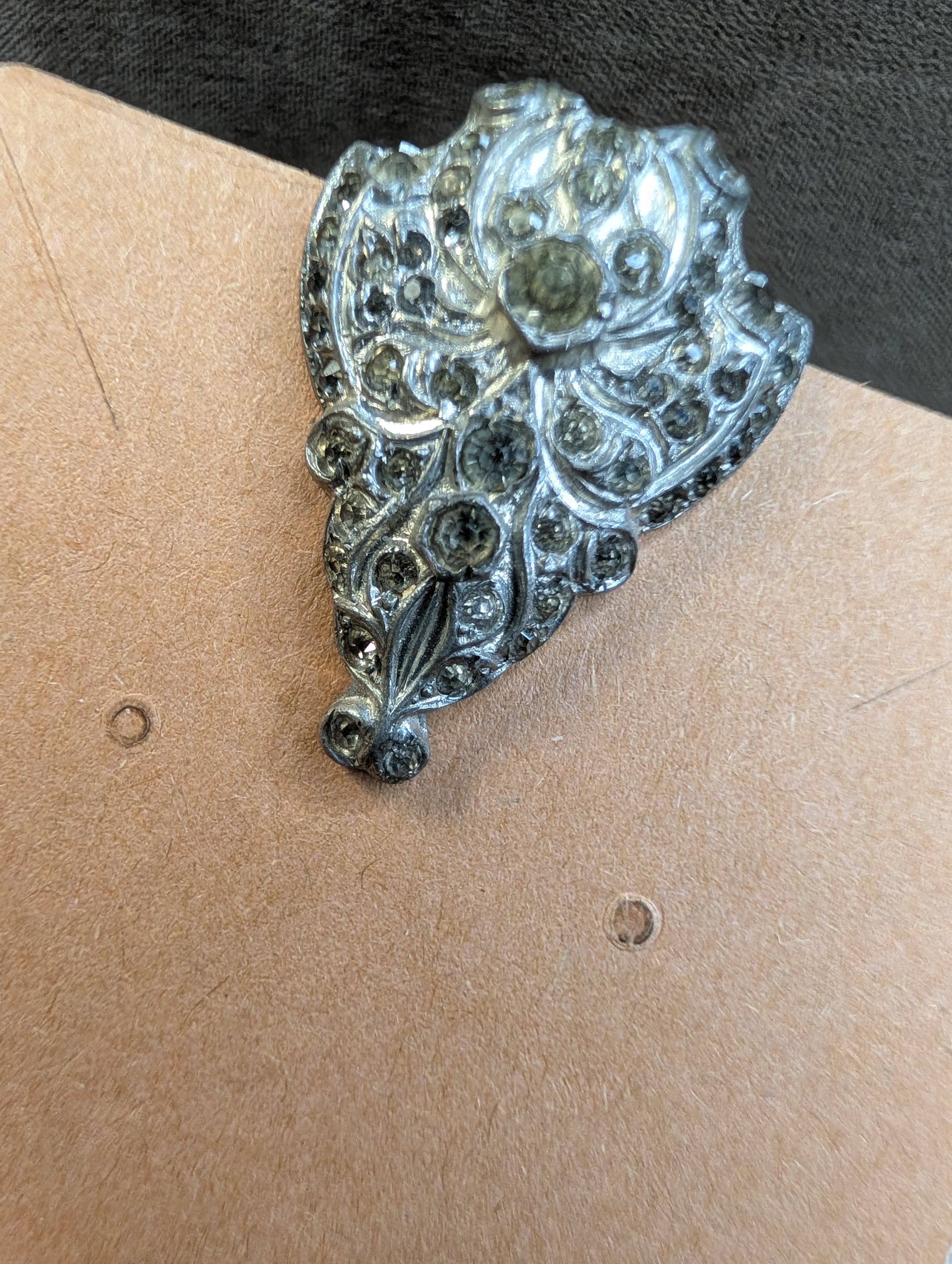 Vintage Art Deco Silver Tone Paste Glass Dress Clip - Thumbnail 7