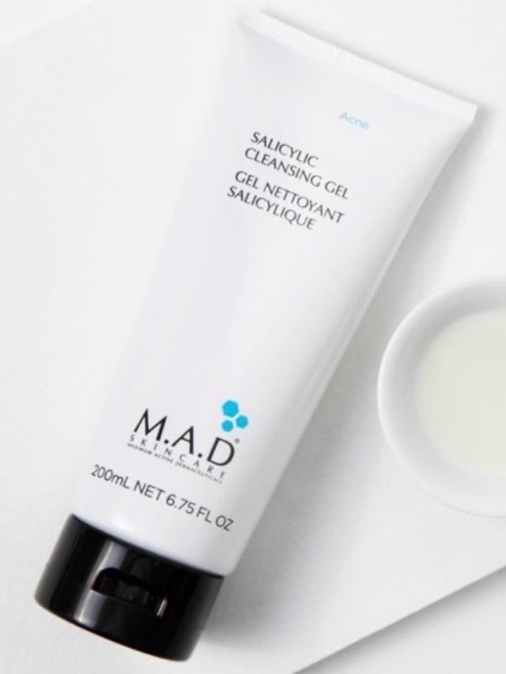 M.A.D Skincare Salicylic Cleansing Gel - White Bottle - Thumbnail 2