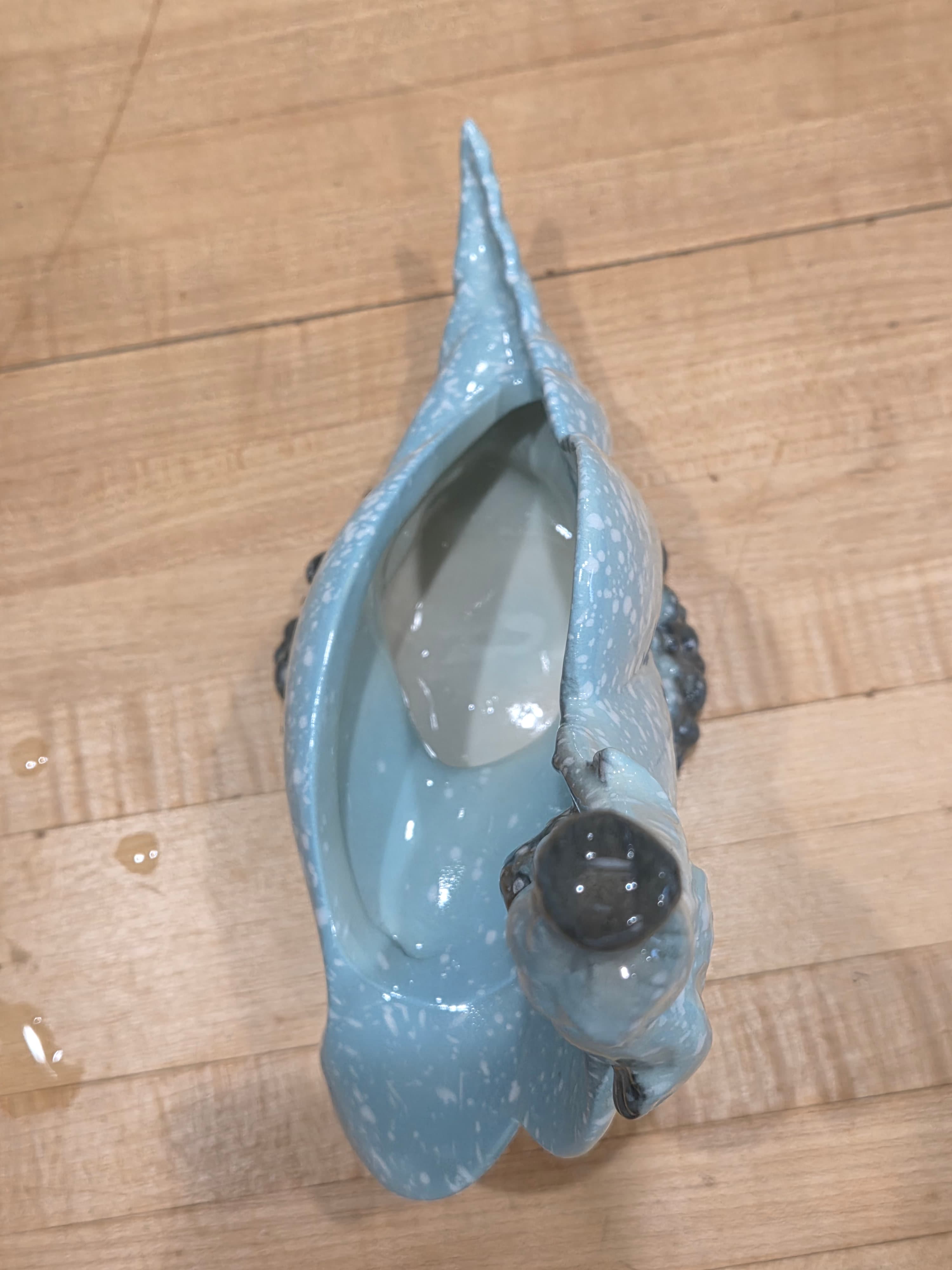 Vintage Hull Pottery Ebb Tide E-3 Mermaid Conch Shell Planter - Thumbnail 3
