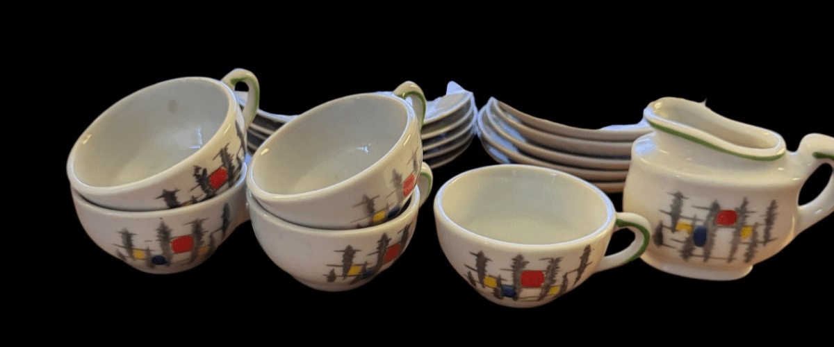 Vintage Kid/Doll Dishes 16 pcs Ceramic Modern Design Japan - Thumbnail 4