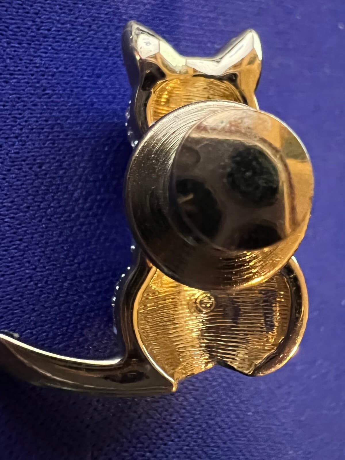 Vintage Gold Stone Cat Kitty Pin Clear Rhinestones Green Emerald Eyes Goldtone - Thumbnail 2