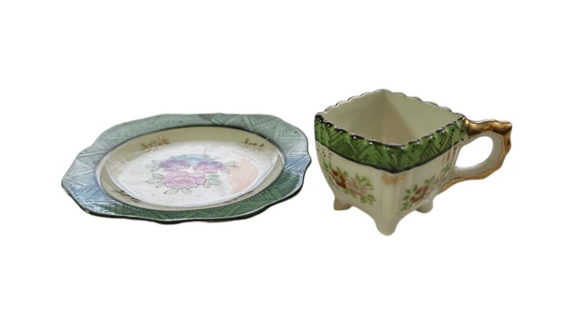 Vintage Kid/Doll Dishes Unique Square Cup 2 pcs Made in Occupied Japan - Thumbnail 2